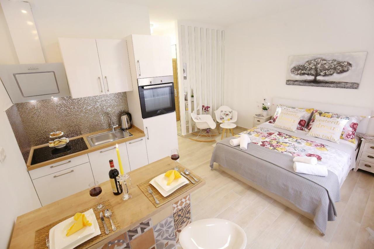 A'marie Self Check-in Apartmán *
